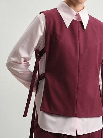 Жилет с поясами на кольцах Tulip