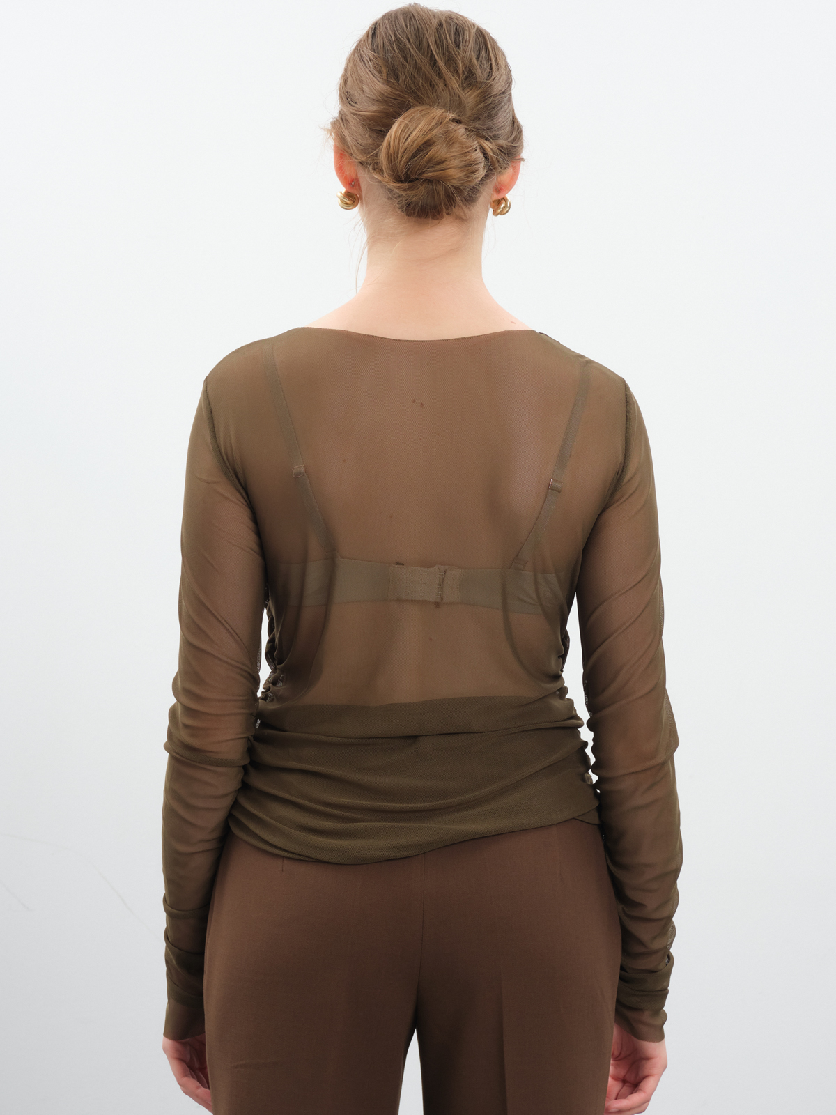 Лонгслив-сетка в оттенке хвои