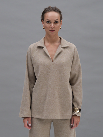 Бежевый трикотажный лонгслив-поло