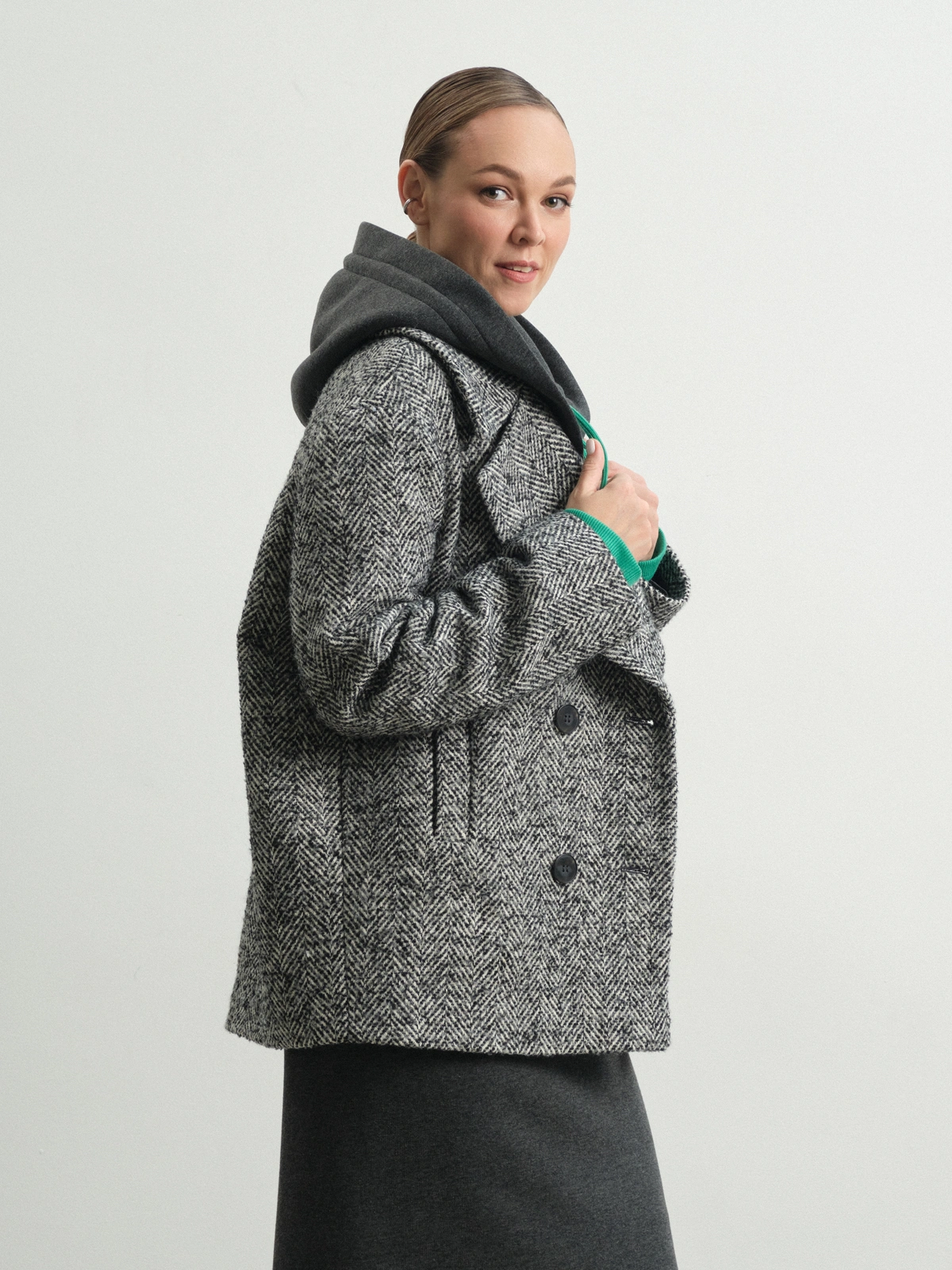 Полупальто с капюшоном Crocus