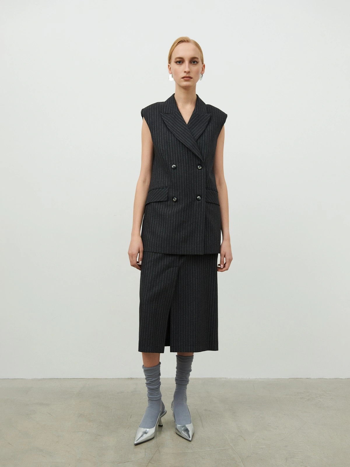 Юбка в полоску с разрезами