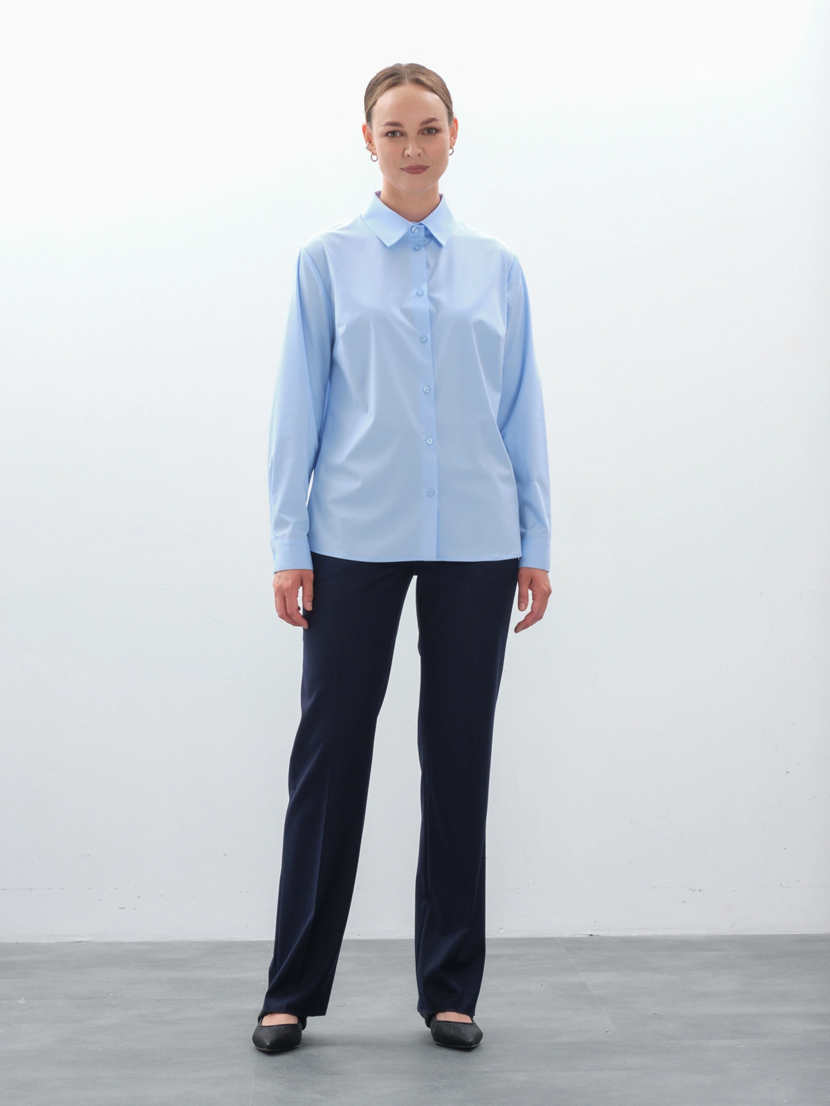 Классические синие прямые брюки