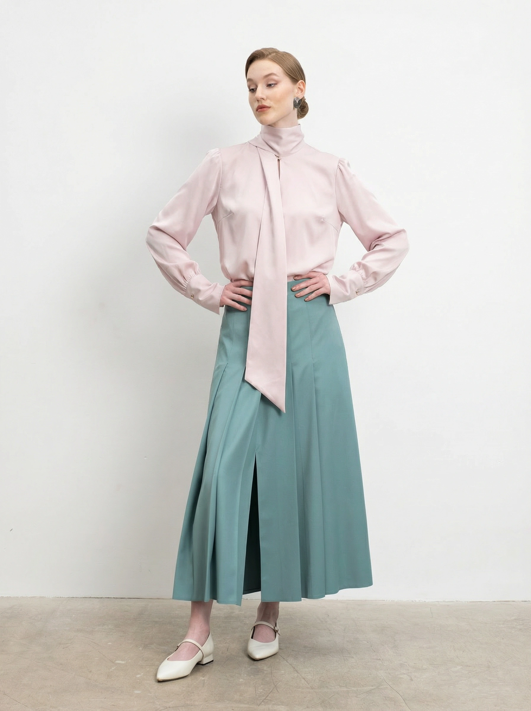 Мятная юбка со складками