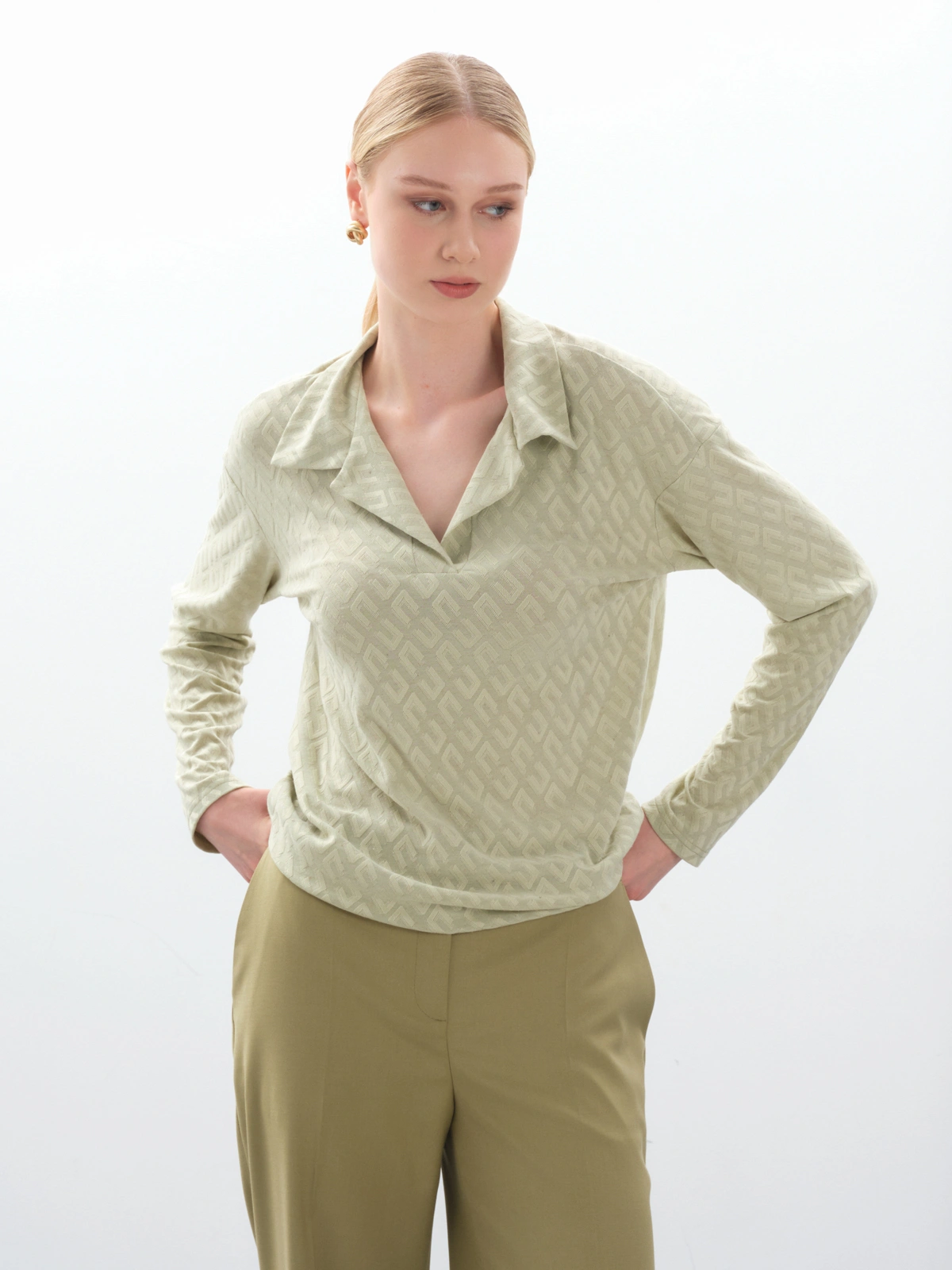 Зеленый лонгслив-поло buddy