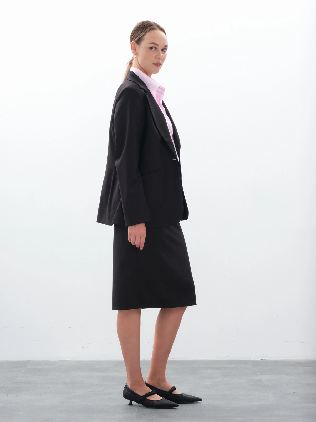 Юбка миди черная