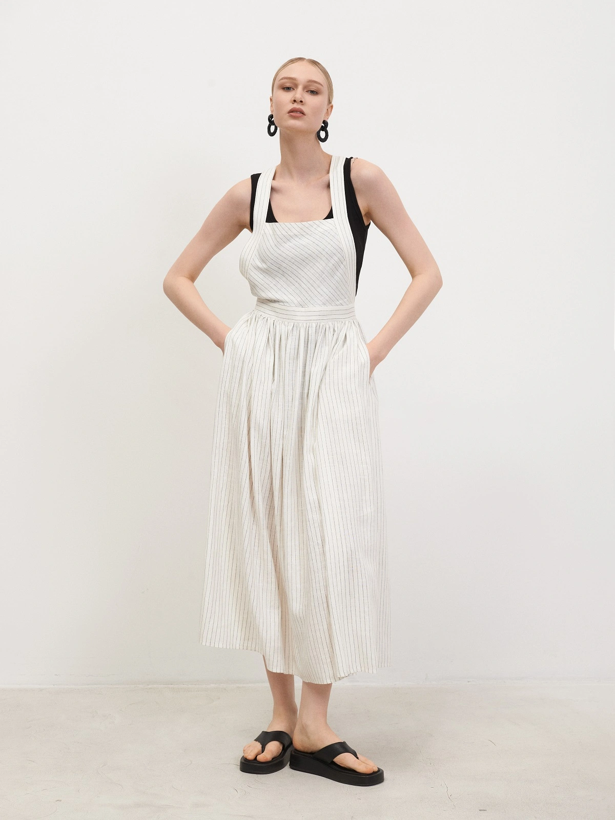 Белая юбка - фартук