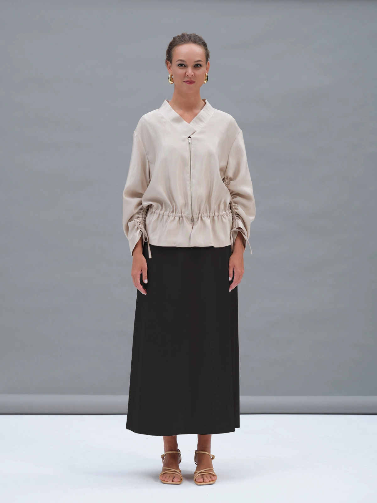 Черная атласная юбка Hecate