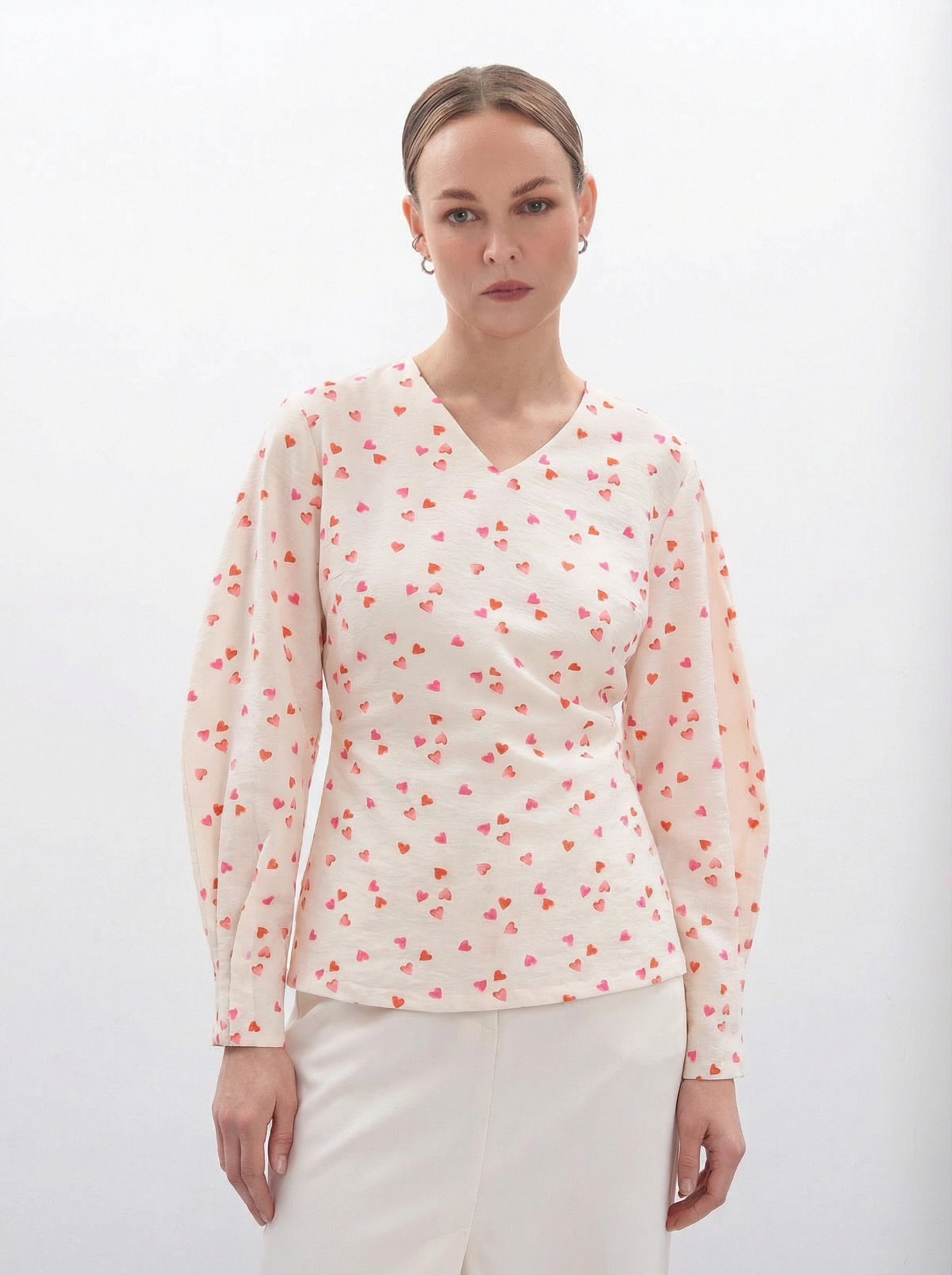 Молочная блуза с принтом