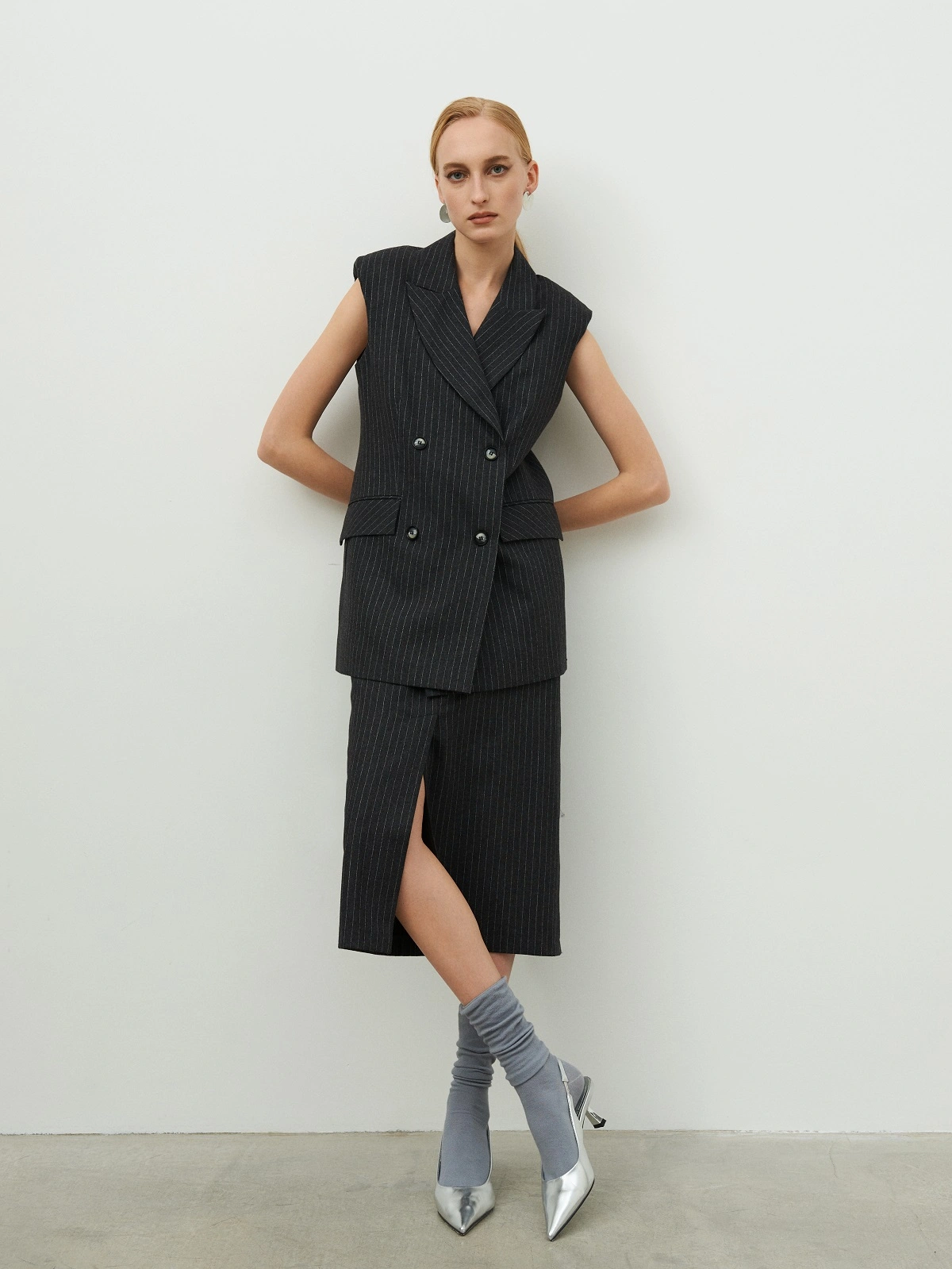 Юбка в полоску с разрезами