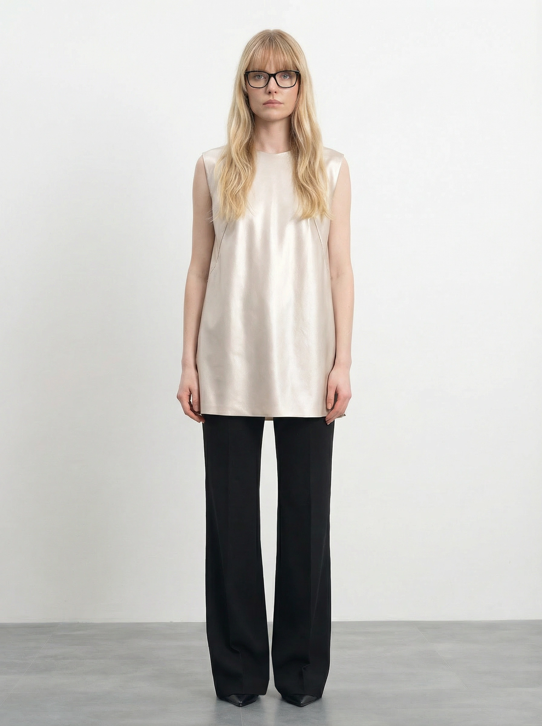 Золотой топ из экокожи