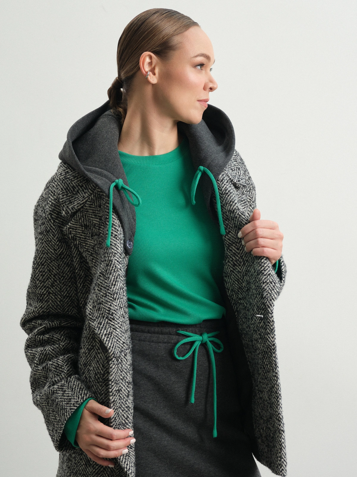 Полупальто с капюшоном Crocus