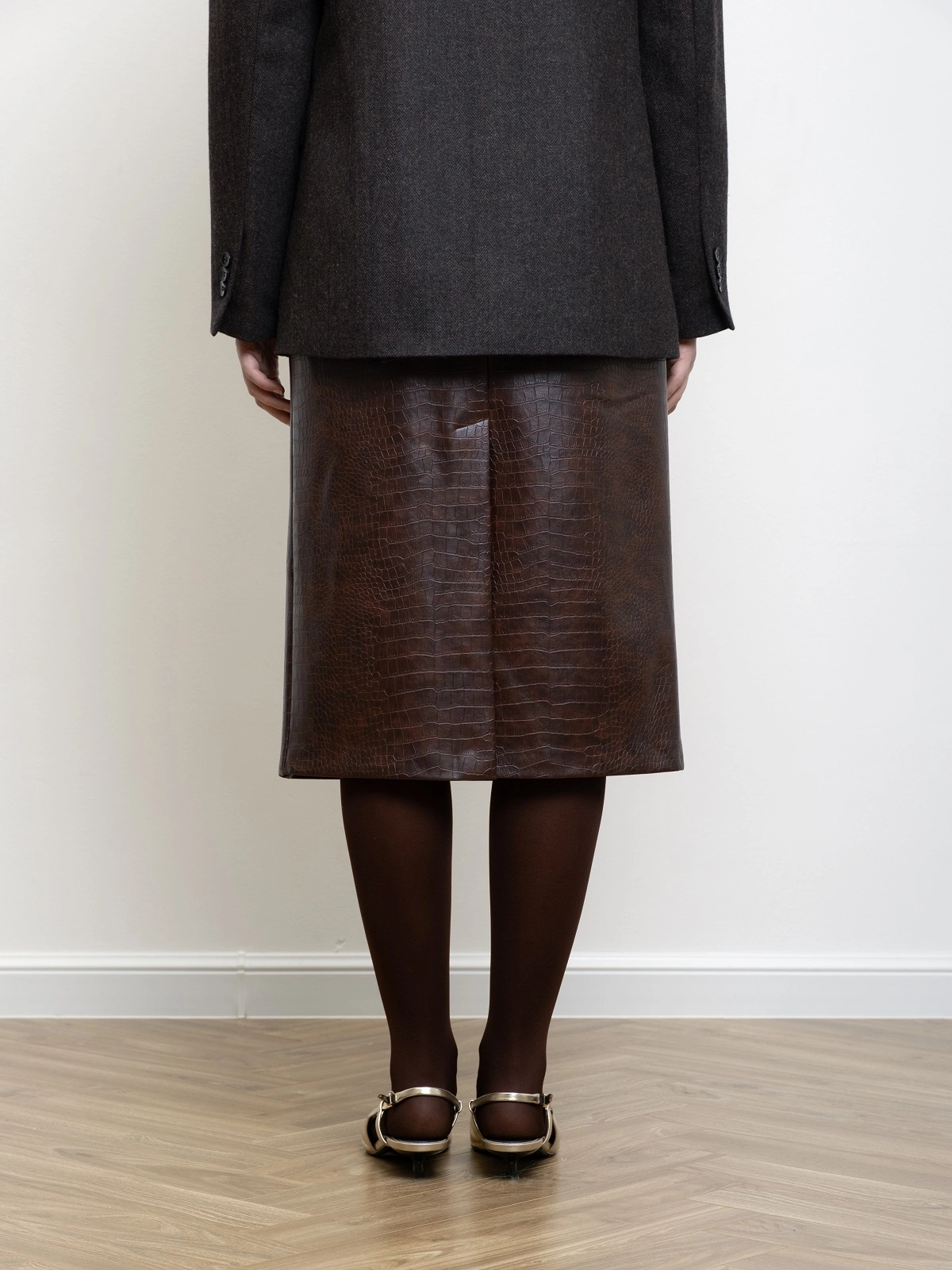 Юбка из экокожи в табачном оттенке