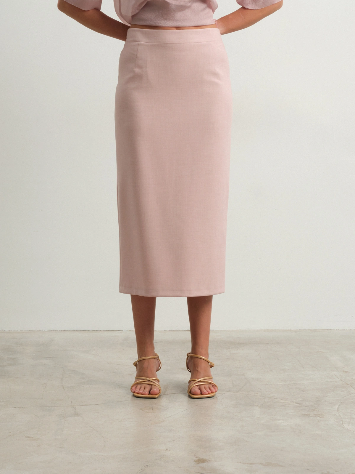 Розовая прямая юбка Charm