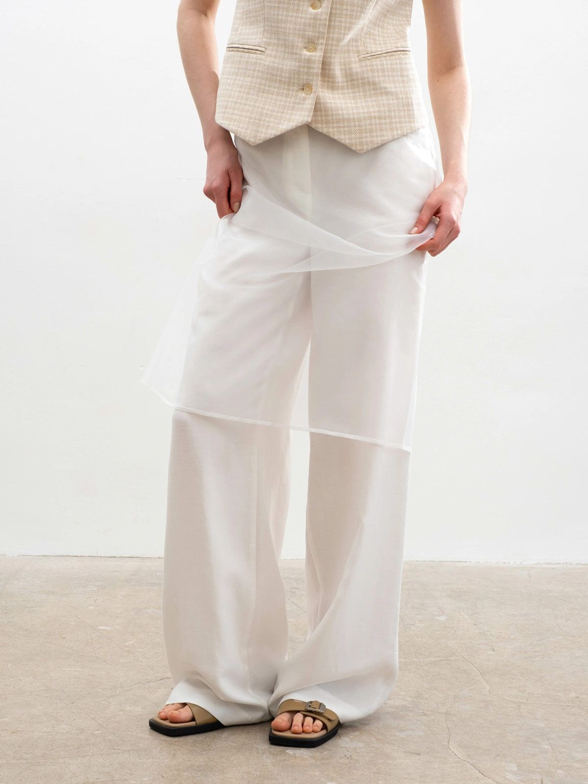 Молочная юбка из органзы