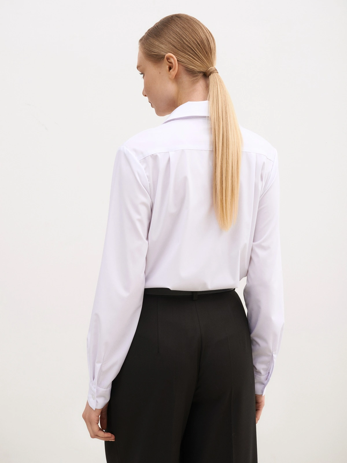 Белая прямая рубашка бамбук