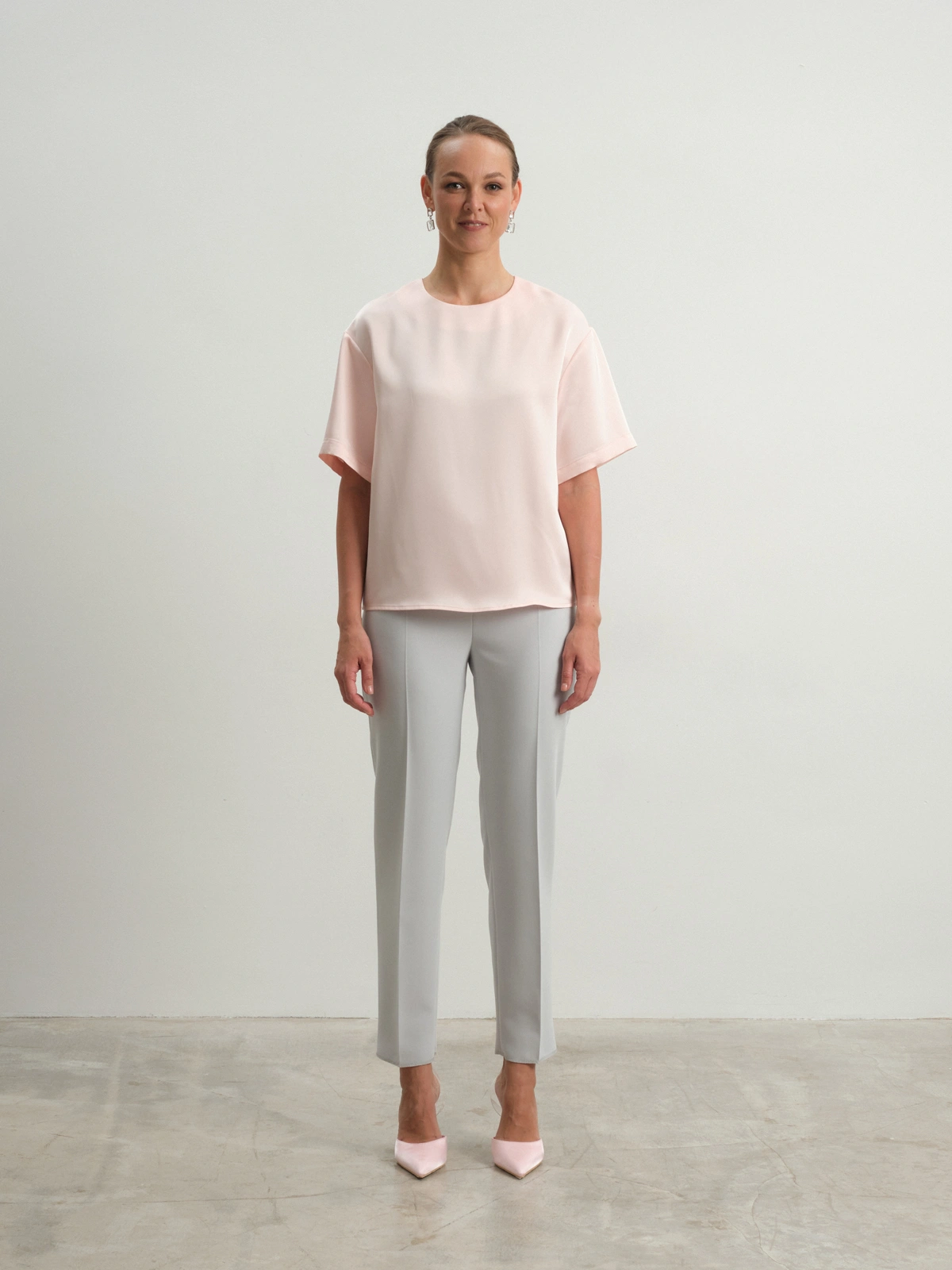 Пудровая блуза Muse