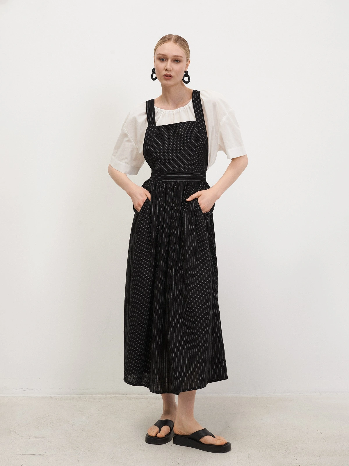 Черная юбка - фартук