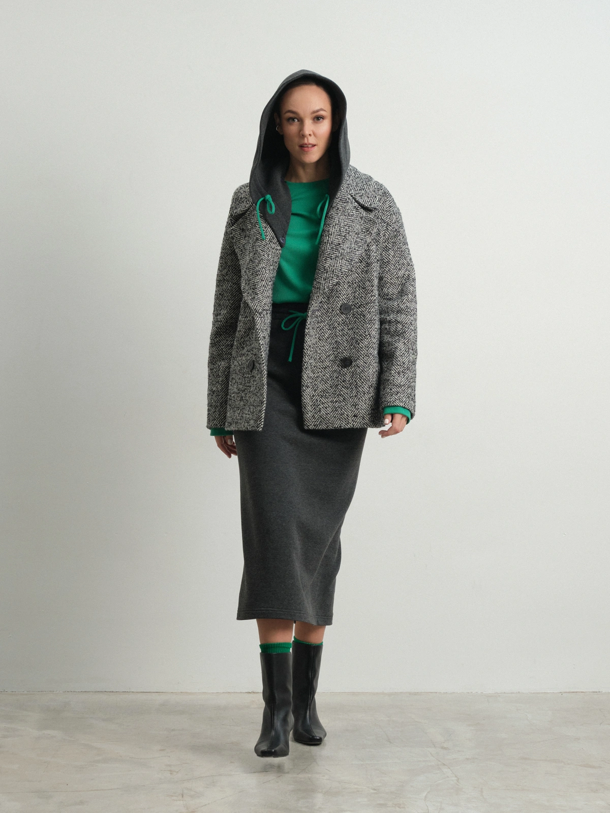 Полупальто с капюшоном Crocus