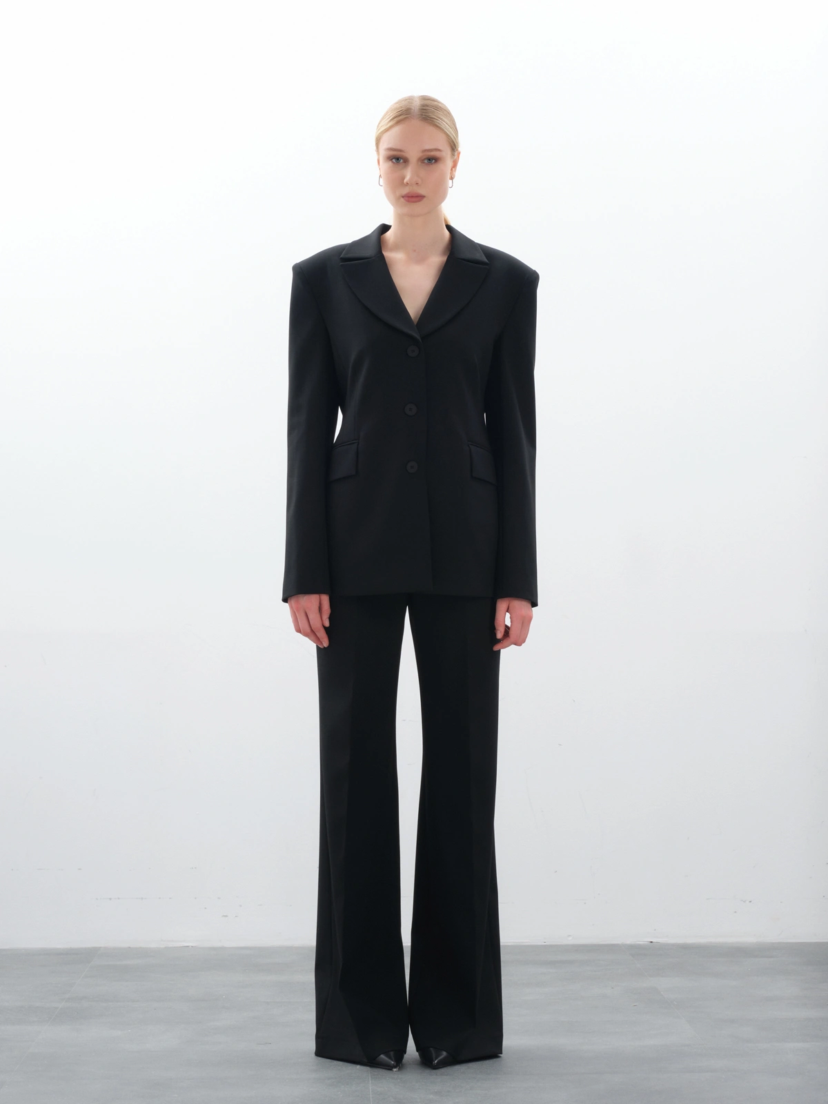 Черный силуэтный жакет black swan