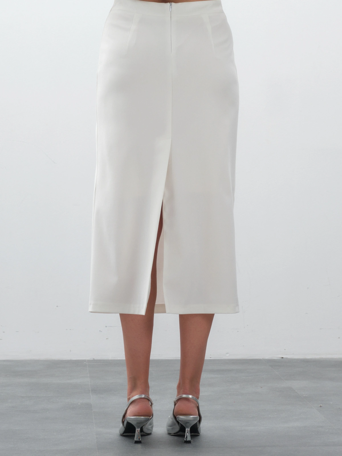 Белая юбка lady in white