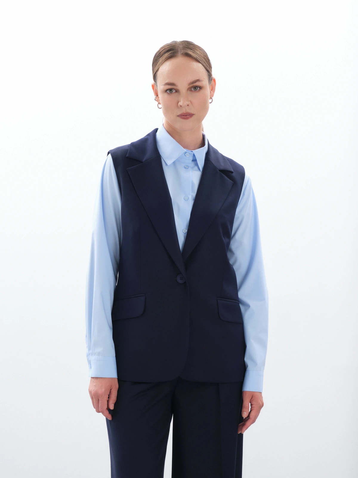 Жилет удлиненный синий