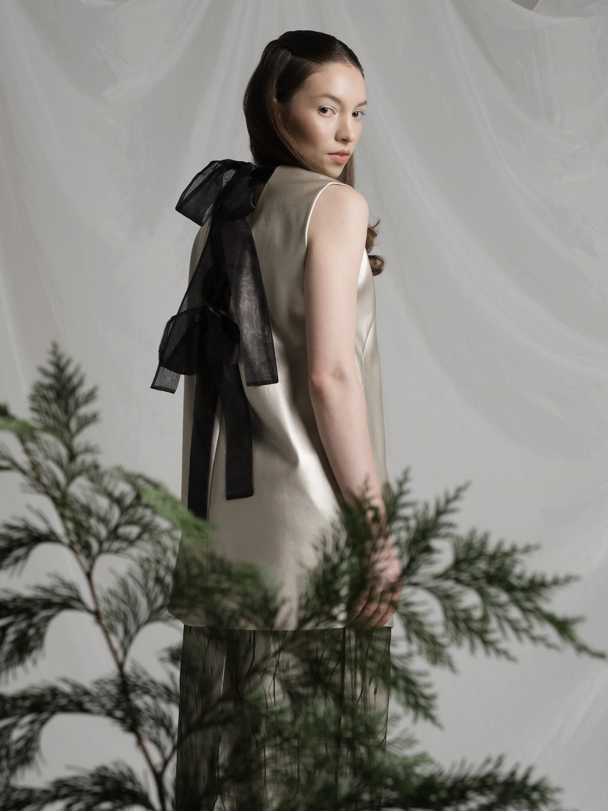 Золотой топ из экокожи