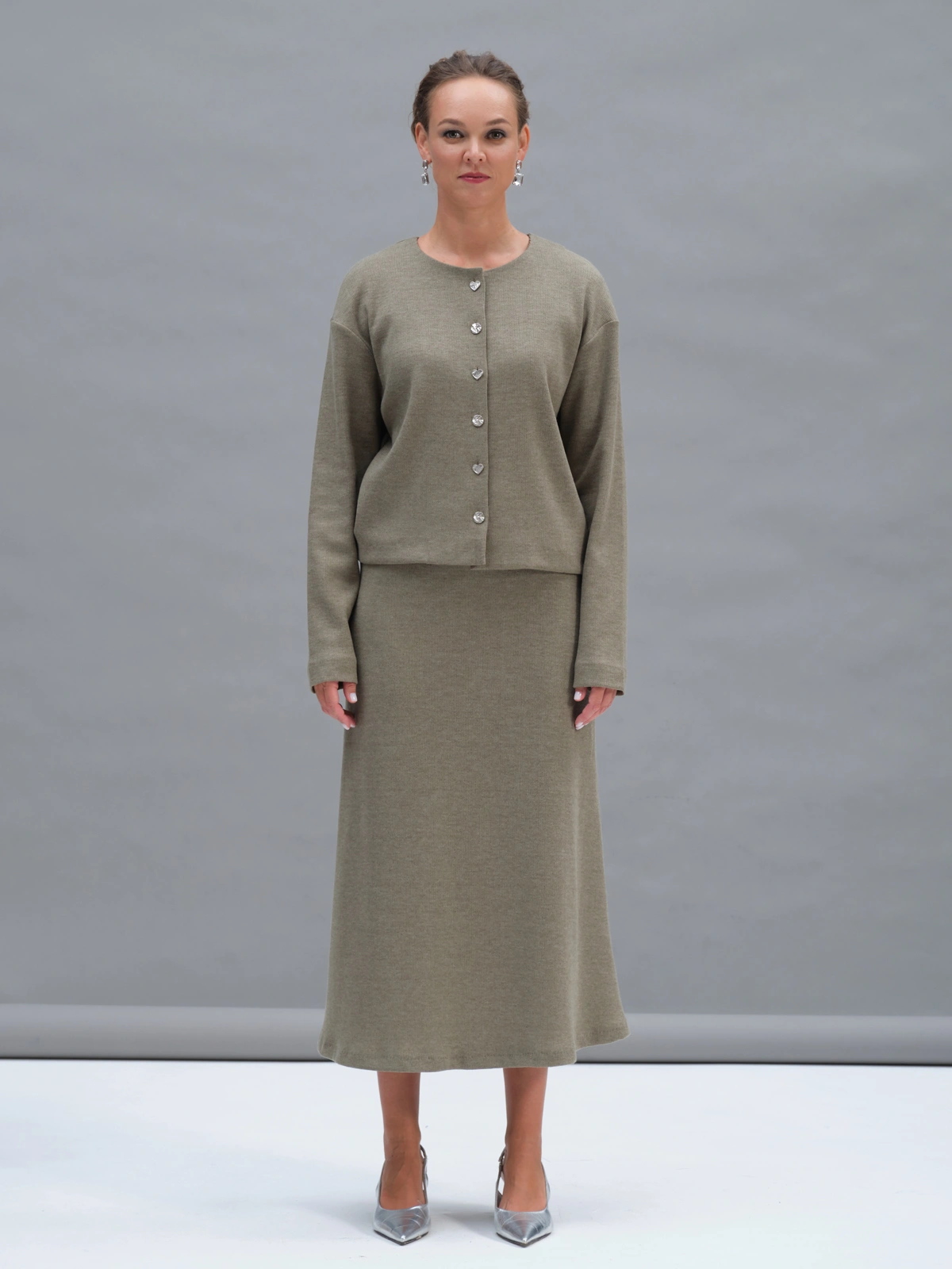 Оливковая трикотажная юбка