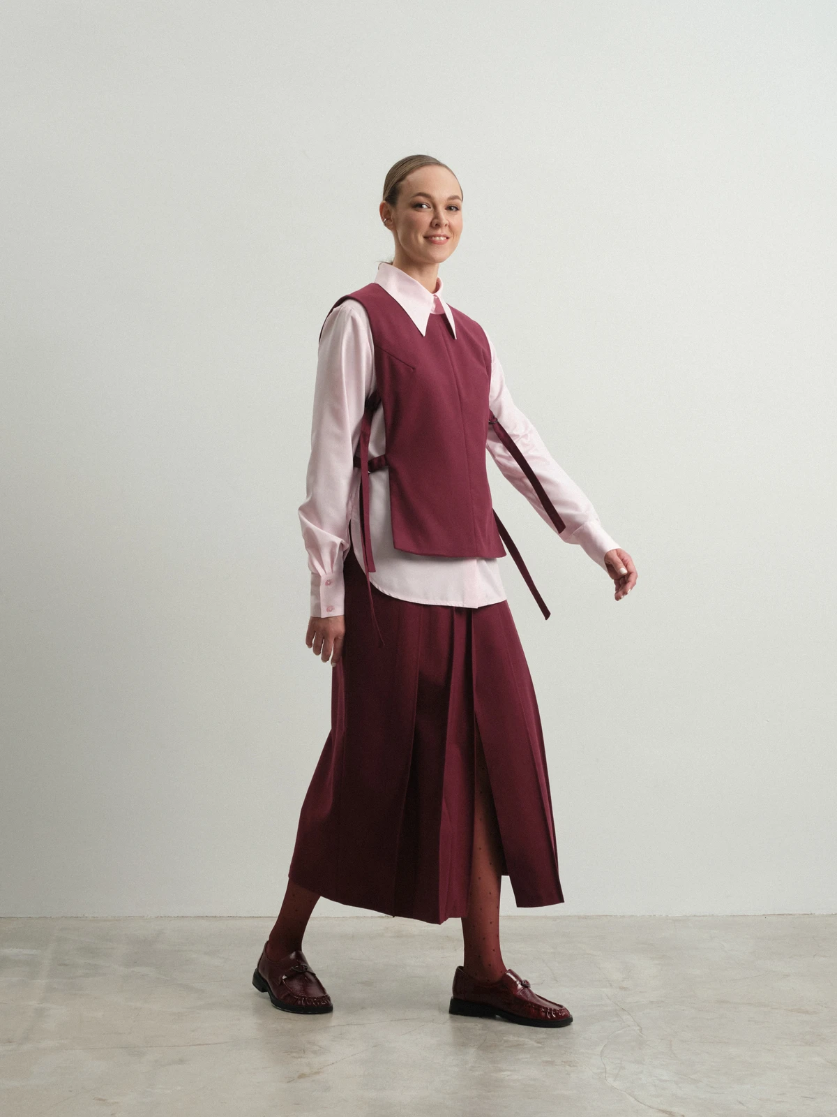 Жилет с поясами на кольцах Tulip