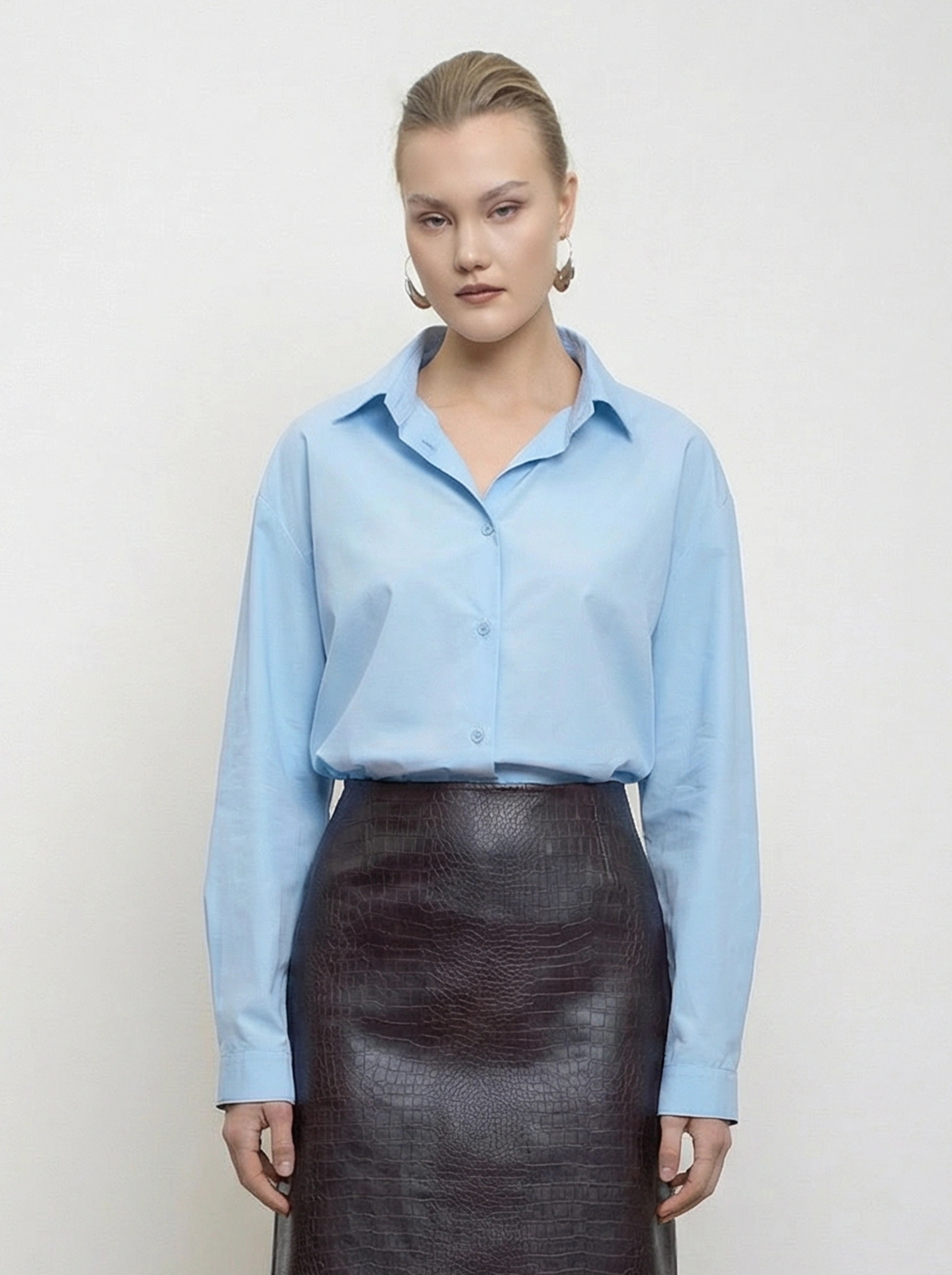 Голубая рубашка оверсайз