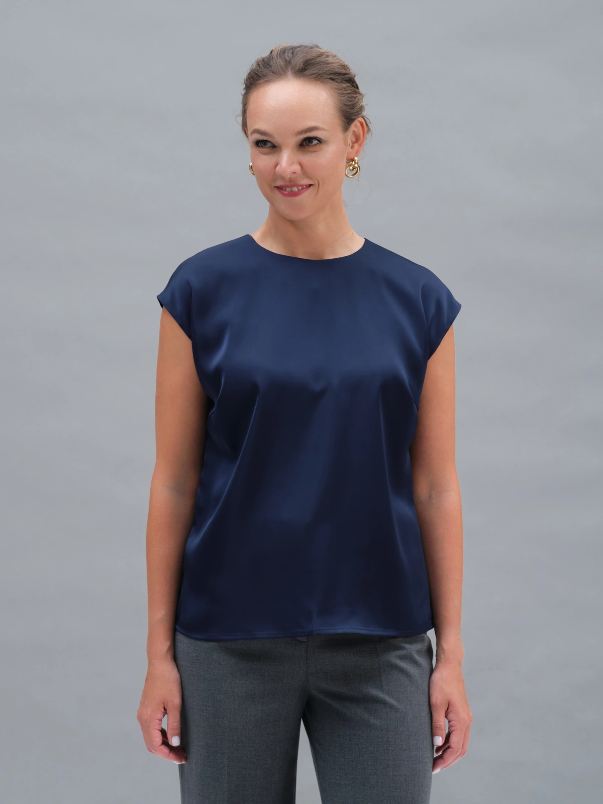 Синий атласный базовый топ