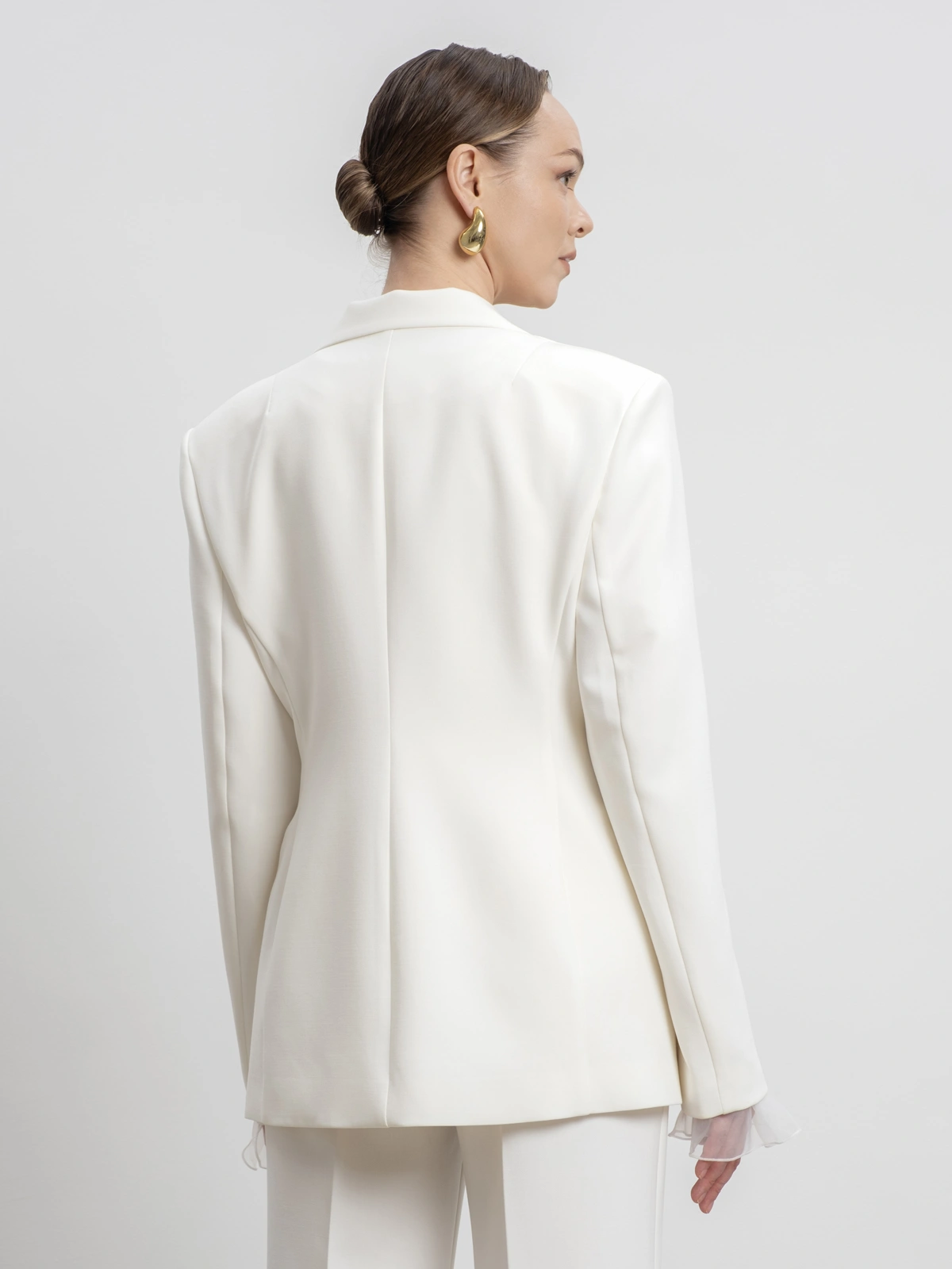 Молочный однобортный жакет