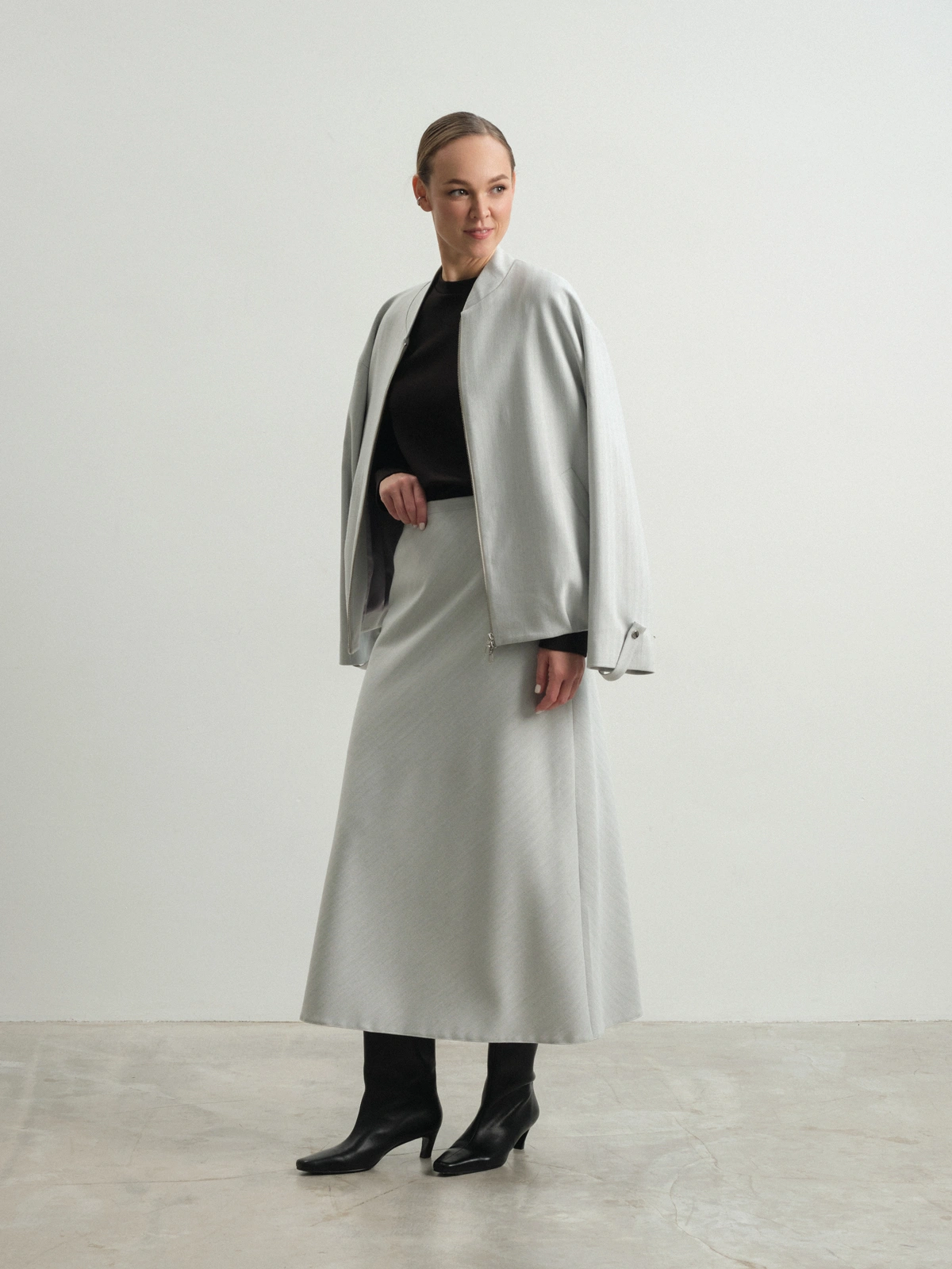 Светло-серая юбка Anemone