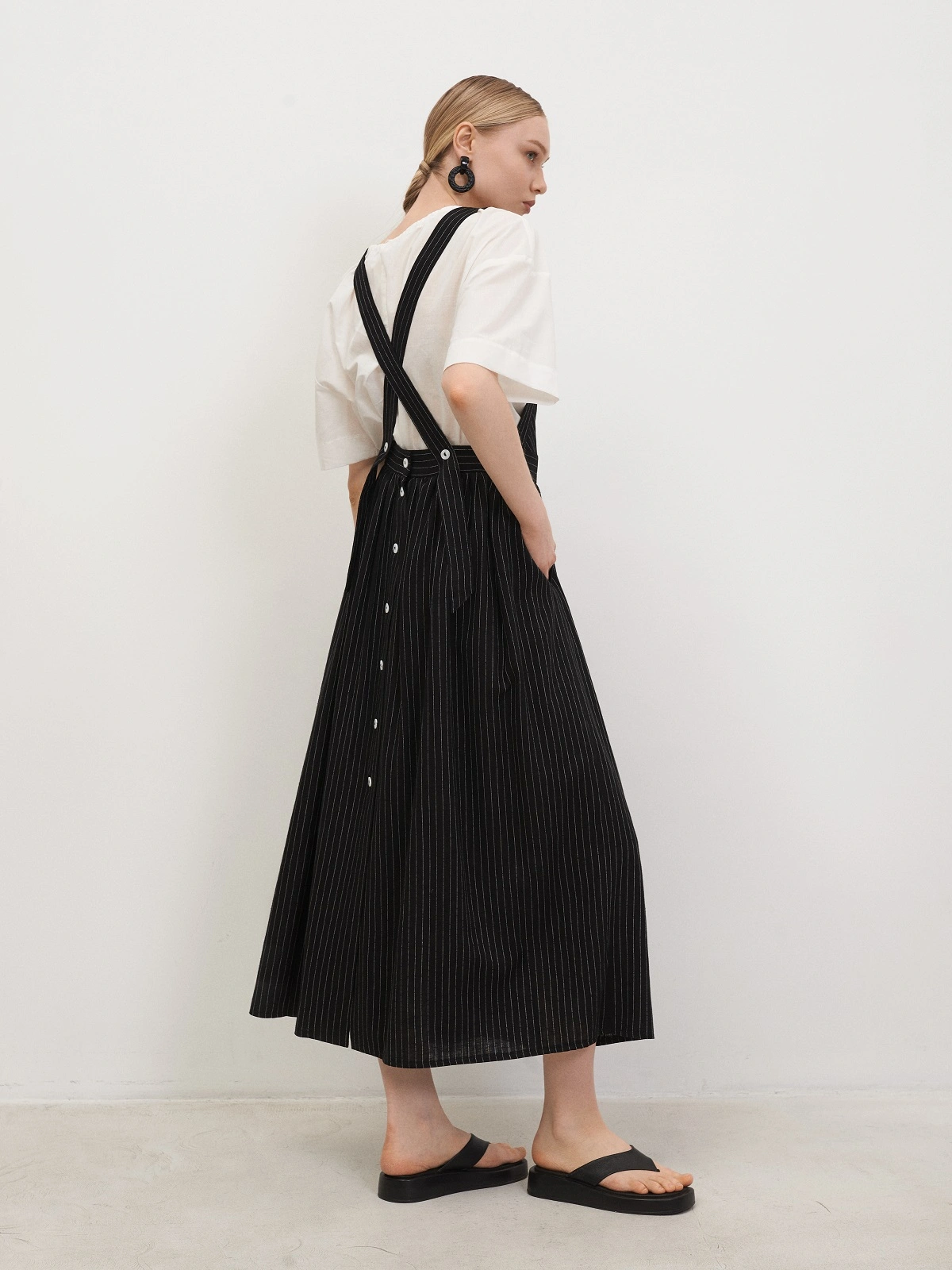 Черная юбка - фартук