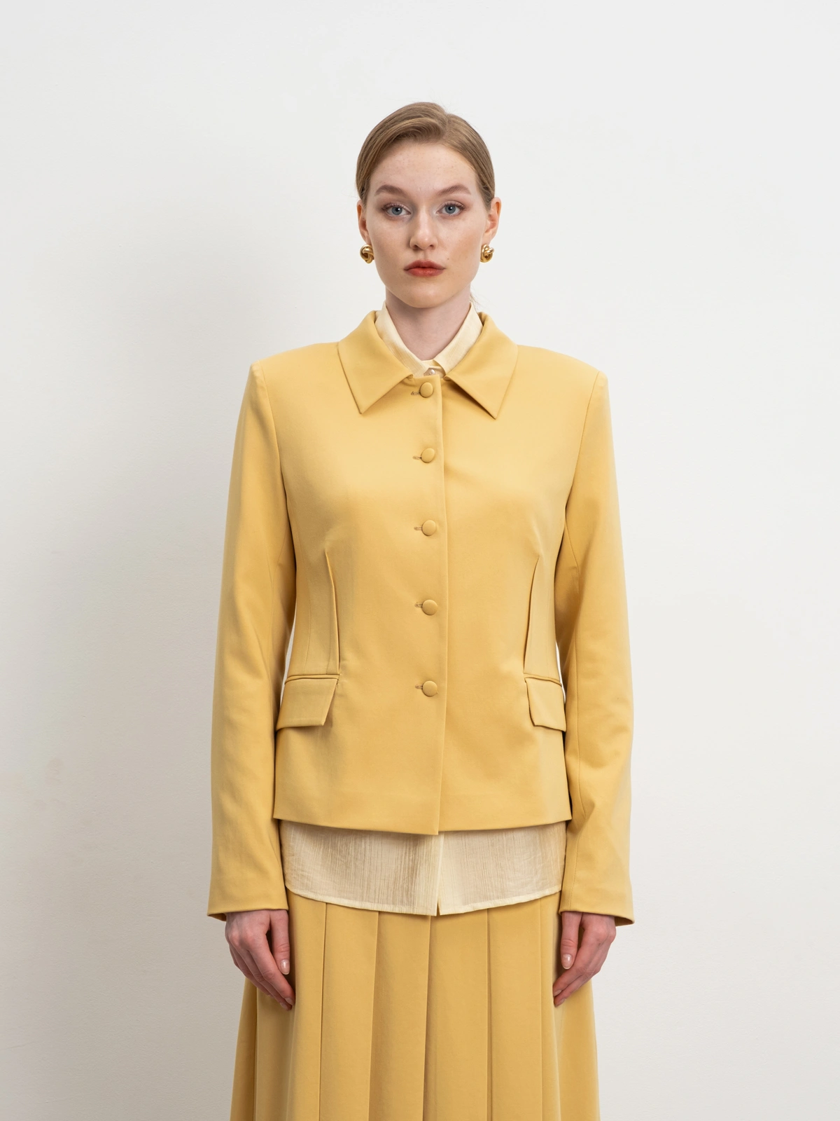 Горчичный укороченный жакет