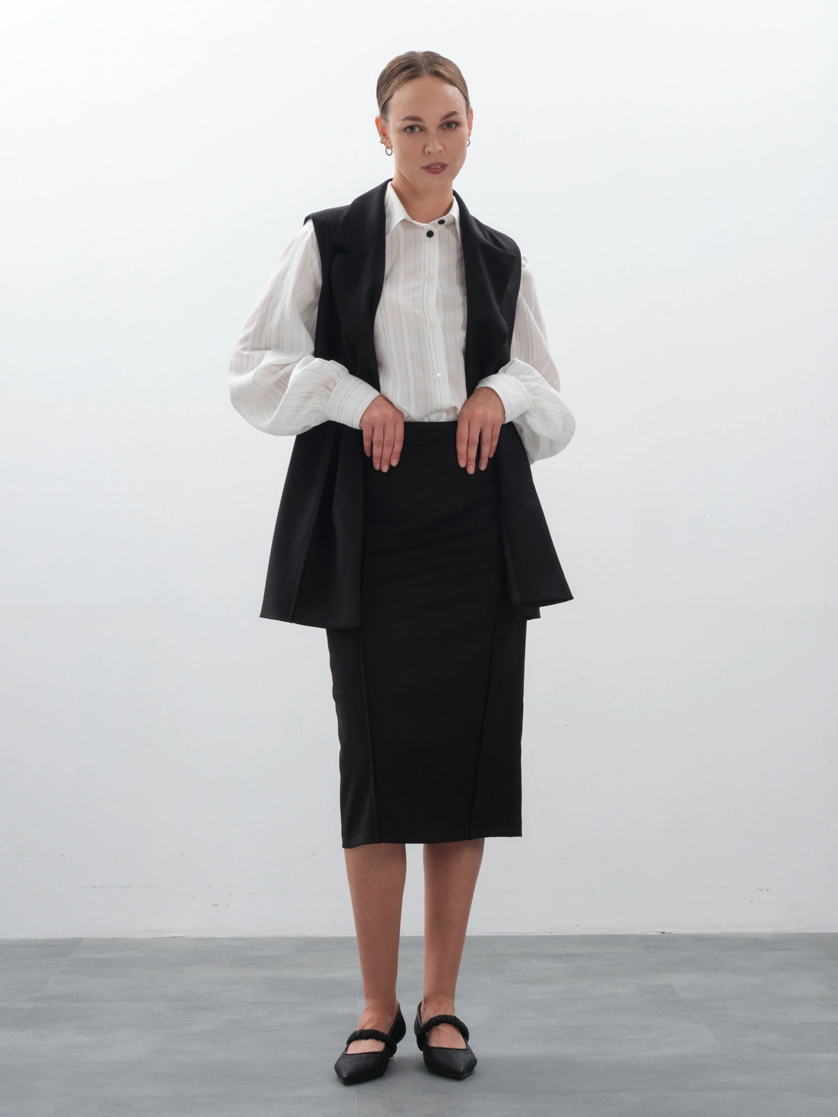 юбка женская, юбка карандаш, черная юбка, купить юбку, юбка миди, офисная юбка, классическая юбка, черная юбка карандаш, 
юбка с высокой посадкой, юбка ниже колена, деловая юбка, прямая юбка миди, юбка из костюмной ткани, строгая офисная юбка, купить юбку карандаш, юбка для офиса, модные юбки, купить черную юбку миди, черная юбка карандаш с высокой талией, с чем носить черную юбку карандаш, юбка карандаш на работу, облегающая юбка ниже колена, образы с черной юбкой миди, как выбрать юбку для офиса, юбка прямая классическая черная, женский деловой костюм с юбкой, купить юбку карандаш в Москве, 
офисная юбка Екатеринбург, черная юбка миди Пермь, магазин женской одежды Москва, деловые юбки купить в Екатеринбурге, юбка женская купить Пермь, классическая юбка Москва, женский костюм с юбкой, женский костюм с юбкой, деловой костюм женский, офисный костюм с юбкой, купить юбку, костюмная юбка, черный костюм с юбкой, классический костюм с юбкой, юбка миди, костюм-двойка с юбкой, юбка от костюма, деловая юбка, юбка с высокой посадкой, костюм с жилетом и юбкой, купить костюм с юбкой в Москве, юбка для офиса, юбка и жилет.