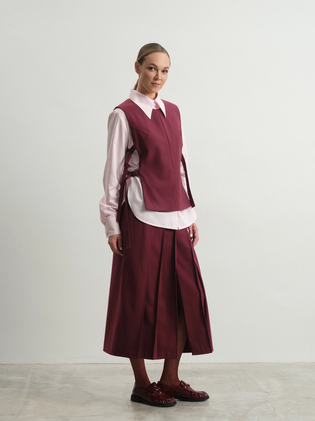 Бордовая юбка в складку Tulip