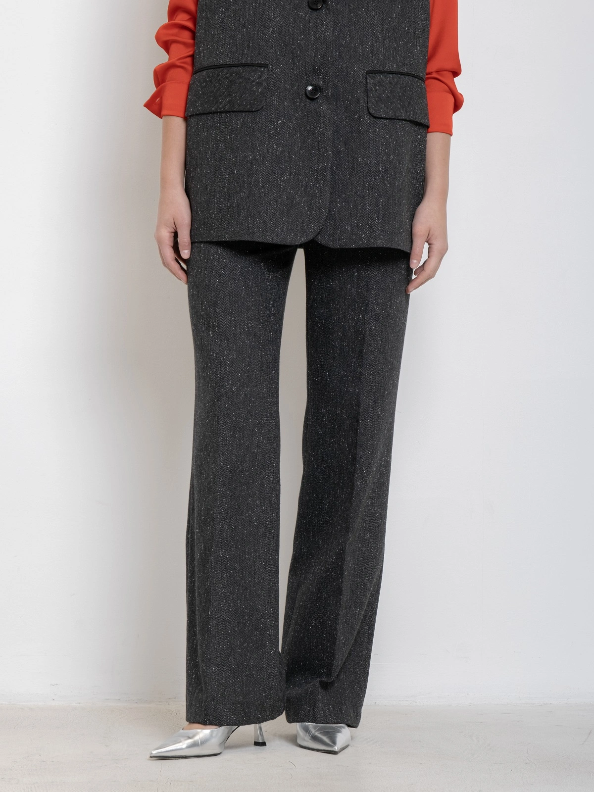 Брюки на подкладке в елочку