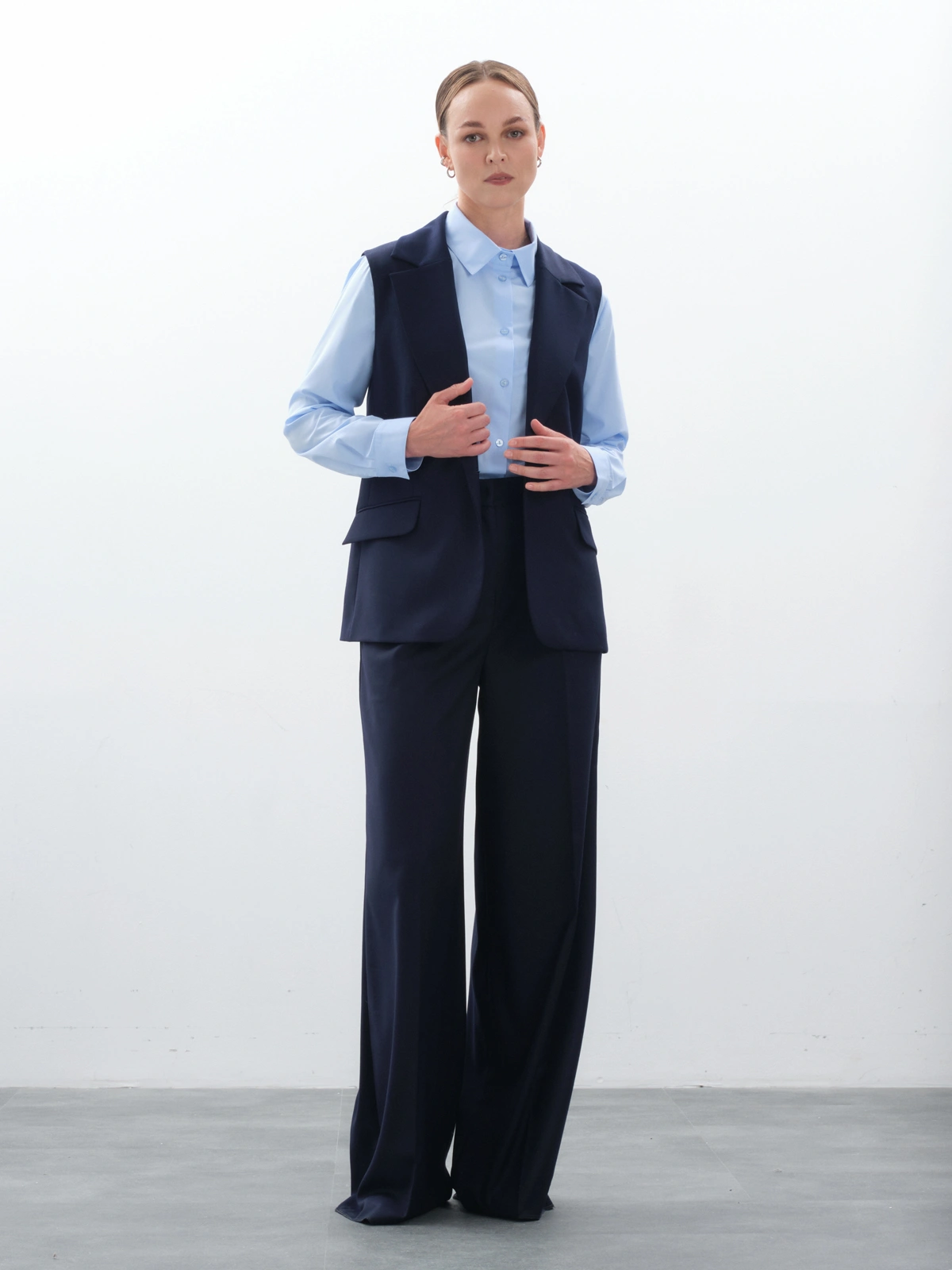 Широкие базовые синие брюки