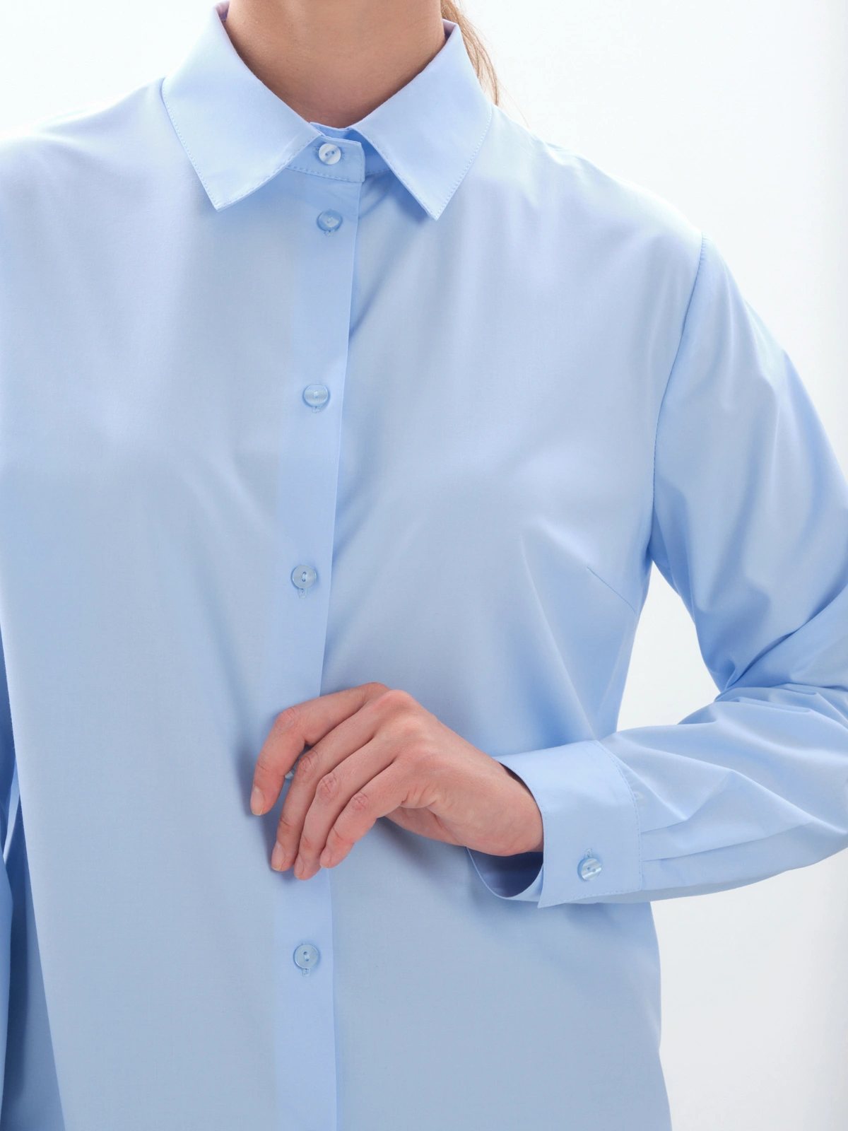 Классическая голубая рубашка