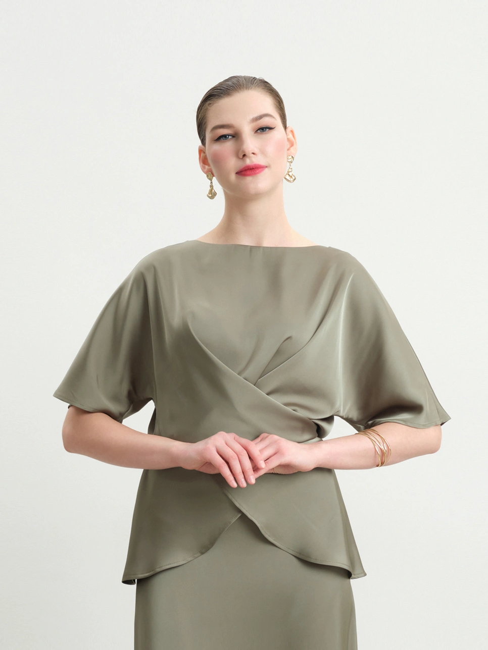 Зеленая блуза с запахом Shibui