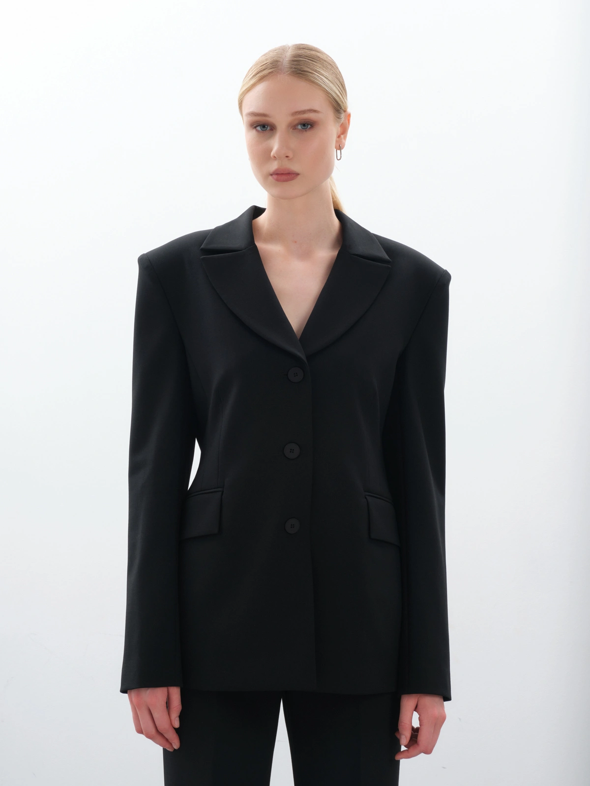 Черный силуэтный жакет black swan