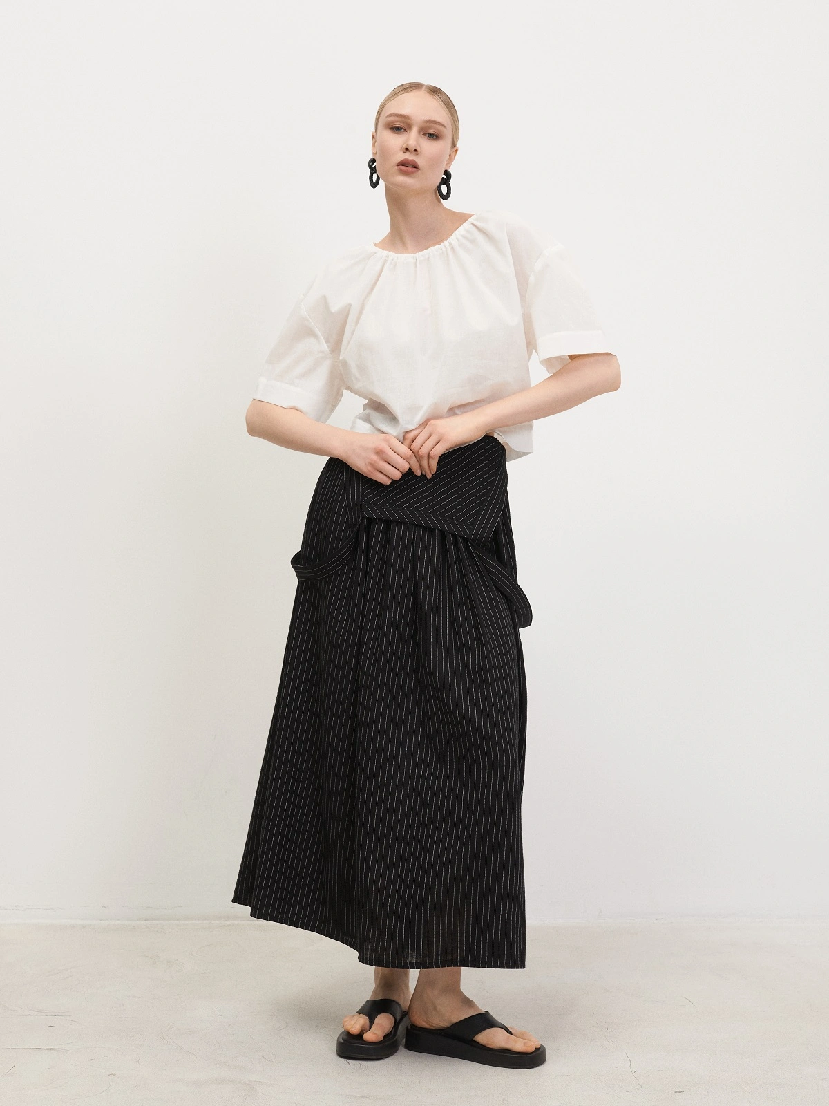 Молочная блуза со сборкой