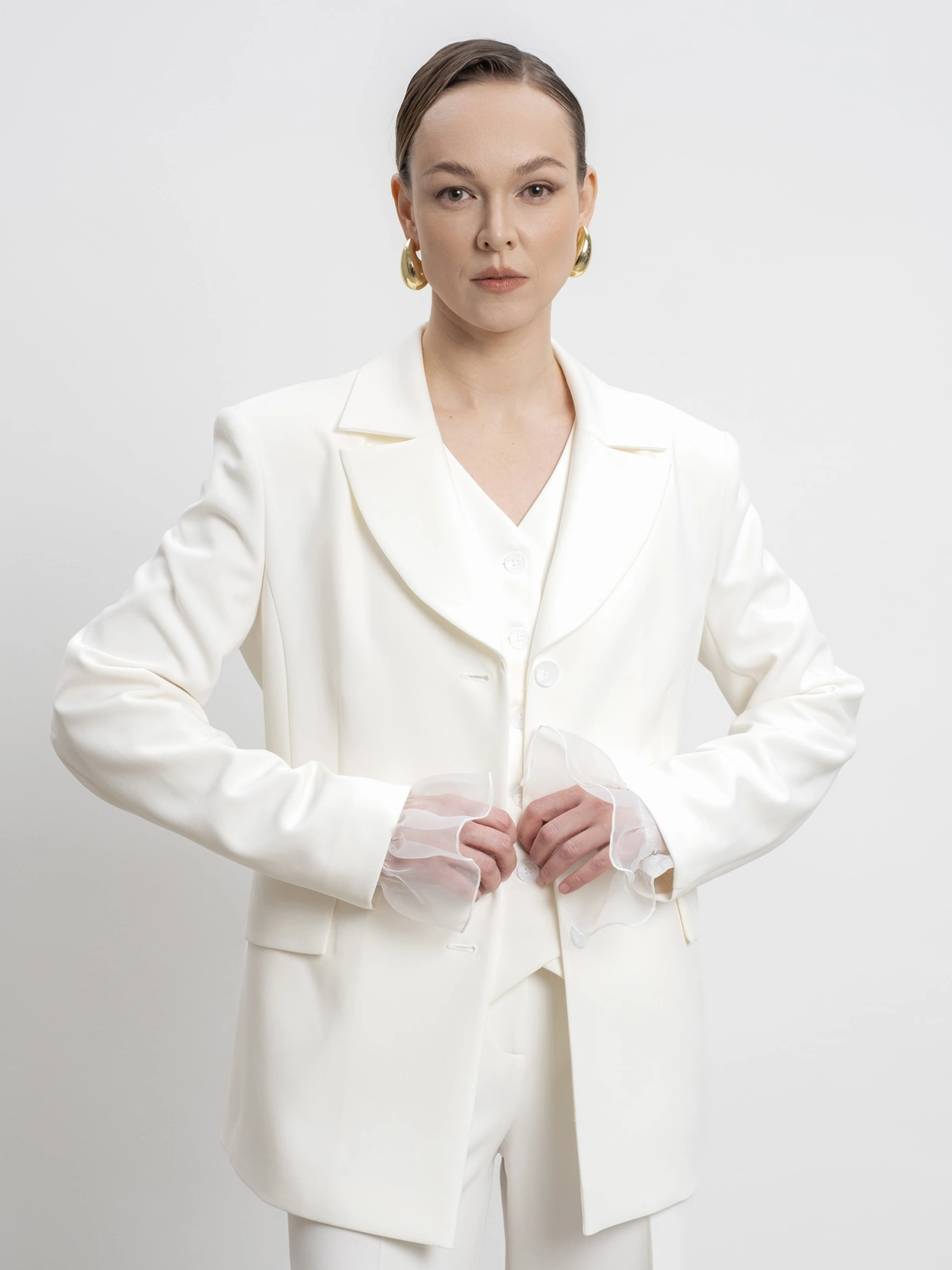 Молочный однобортный жакет