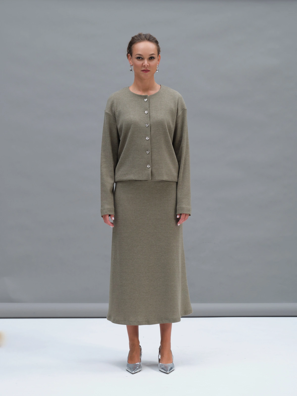 Оливковый трикотажный жакет