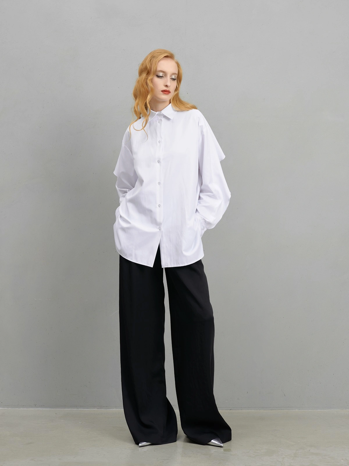 Рубашка оверсайз с отлетным воланом