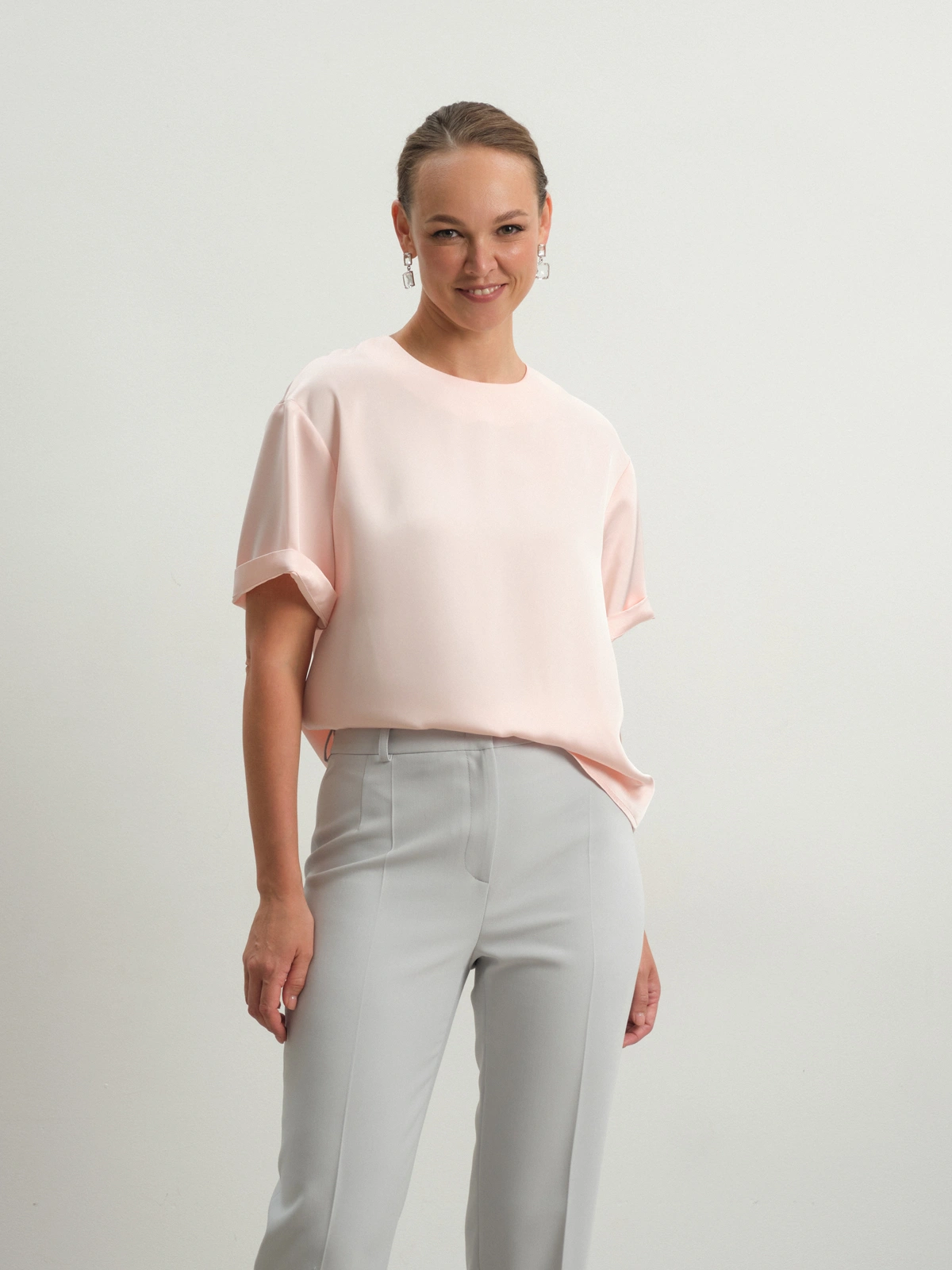 Пудровая блуза Muse