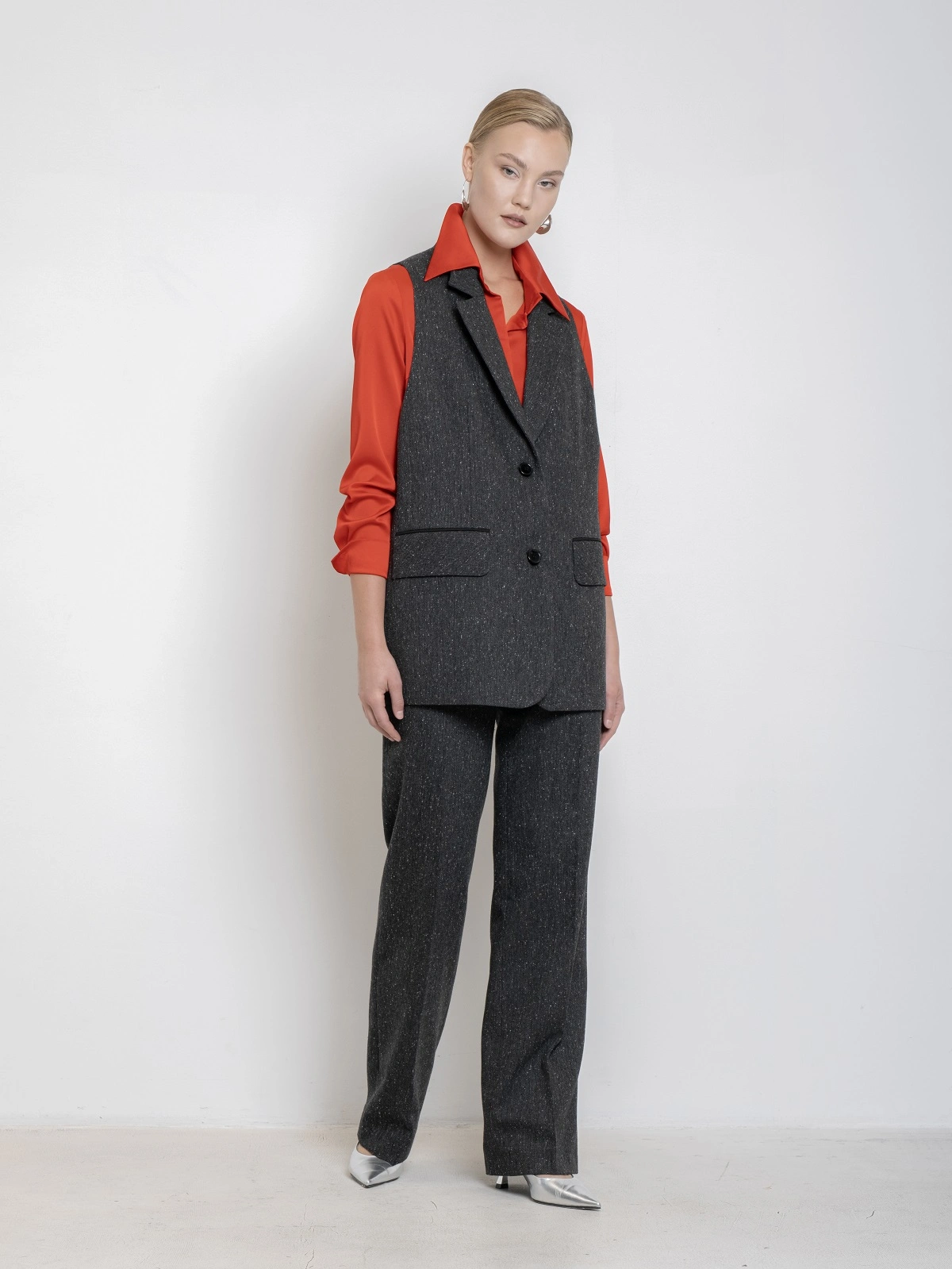 Брюки на подкладке в елочку