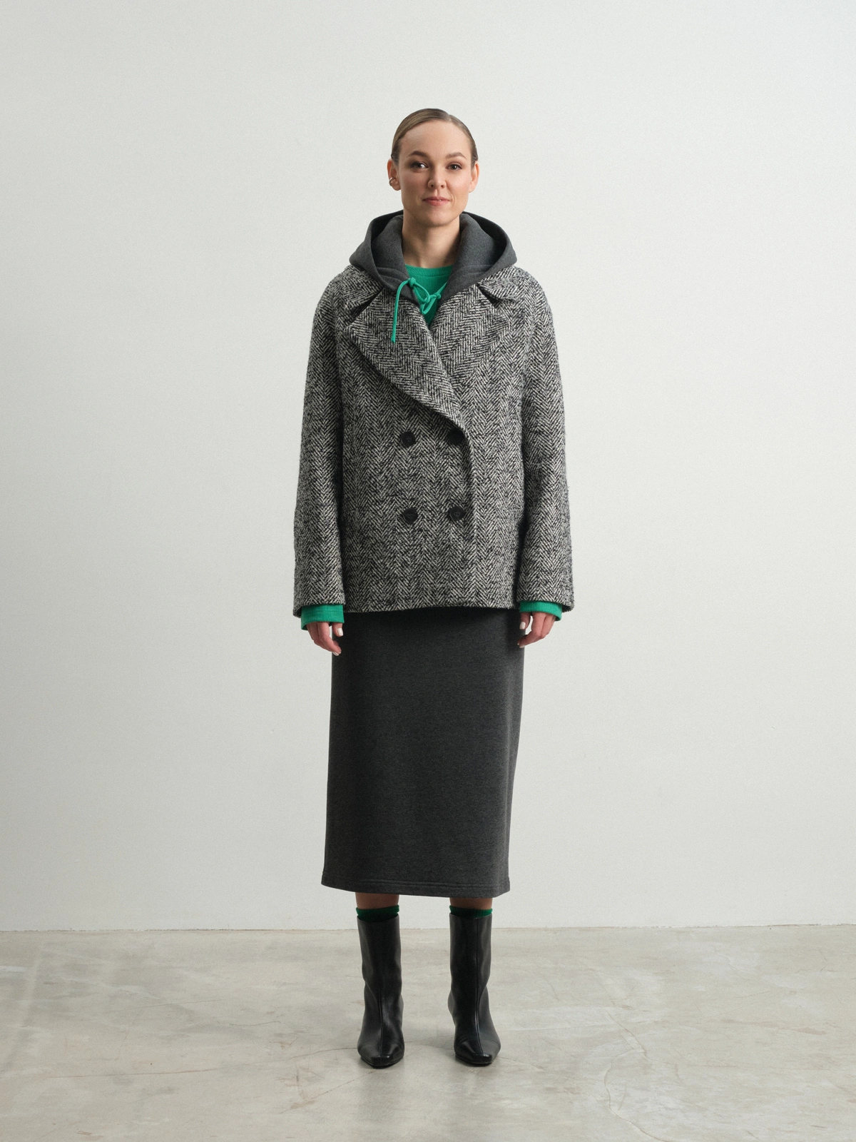 Полупальто с капюшоном Crocus