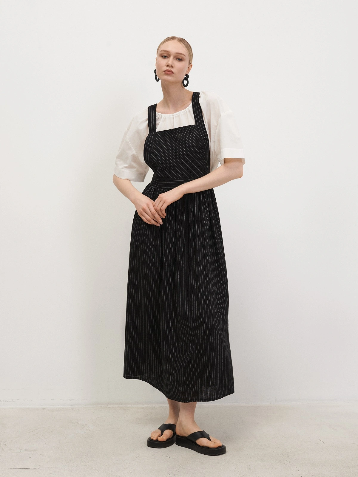 Черная юбка - фартук