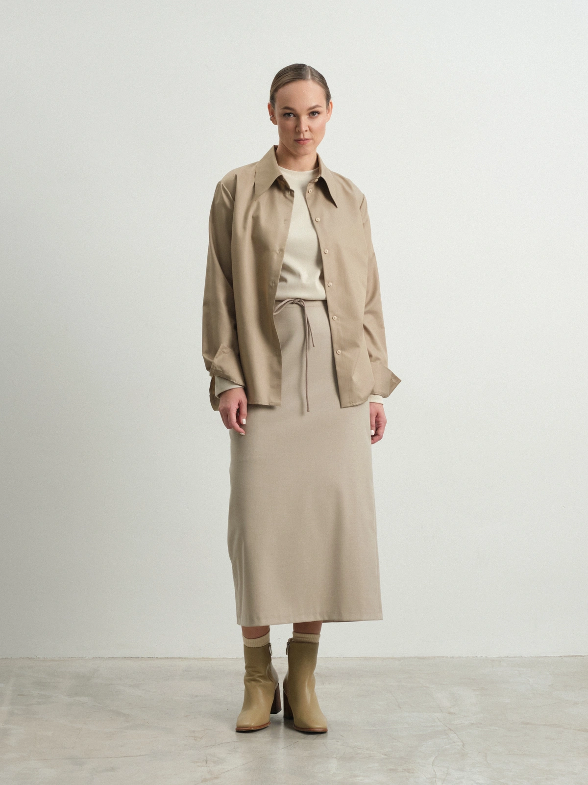 Бежевая юбка на резинке Bergenia